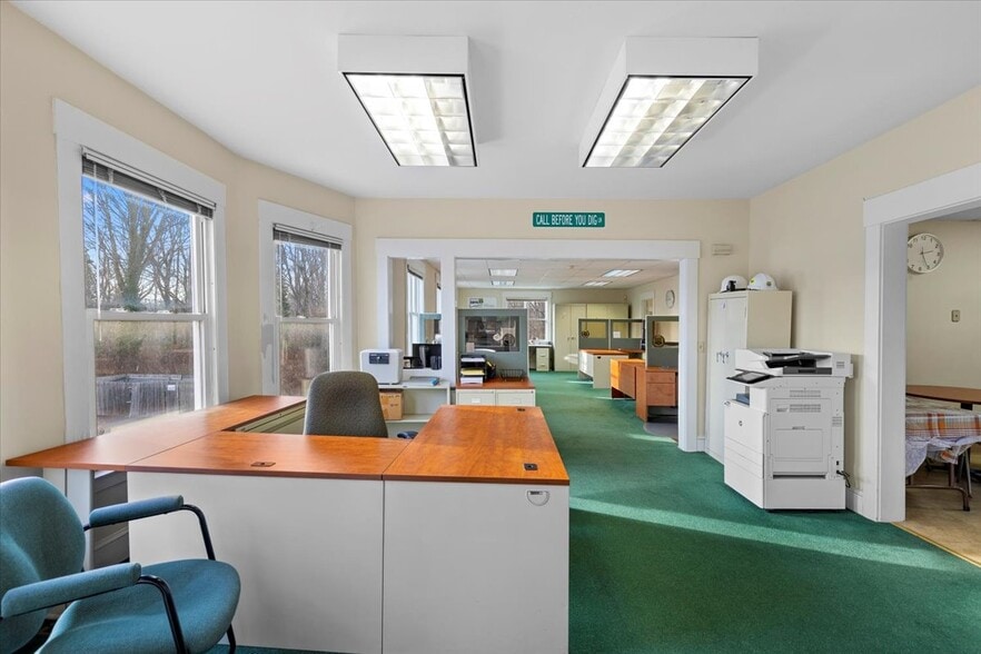 More Photos Of 2040 Whitney Ave, Hamden Office For Lease