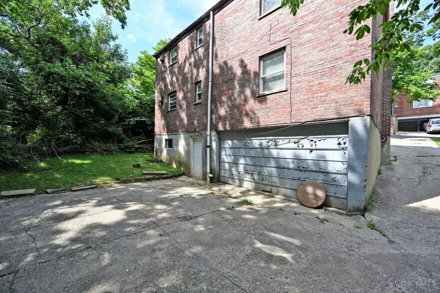 More Photos Of 3143 Saffer St, Cincinnati Apartments For Sale