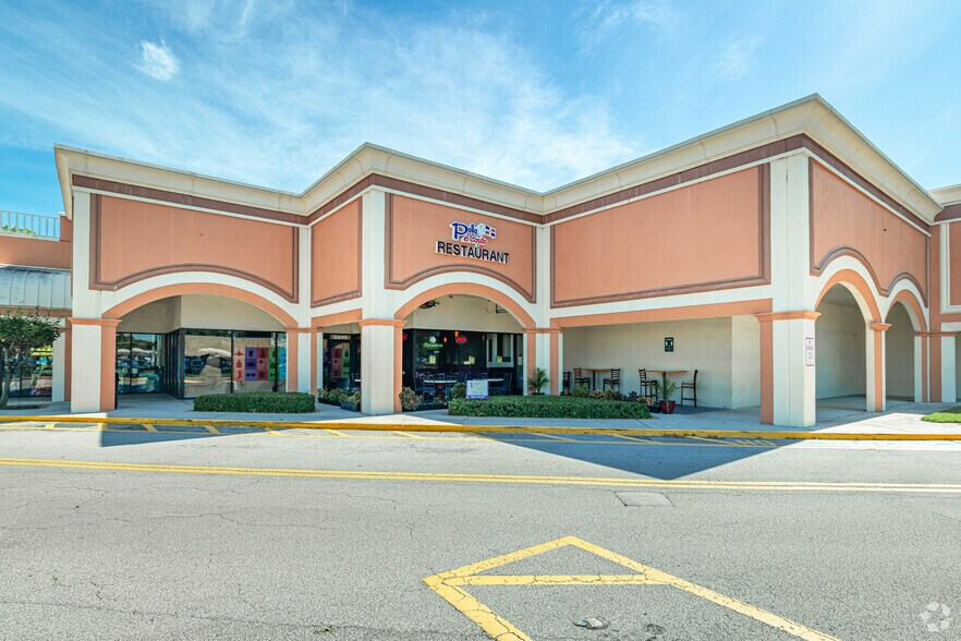 More Photos Of 5701-5881 N University Dr, Tamarac Unknown For Lease