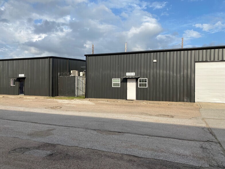 More Photos Of 11234 Timber Tech Ave, Tomball Unknown For Lease