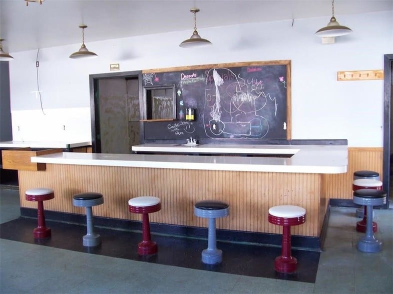 More Photos Of 29-31 W Main St, Friendship Restaurant For Sale