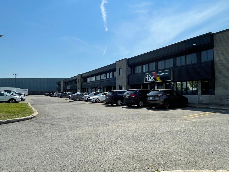 More Photos Of 667 Giffard, Longueuil Flex For Lease