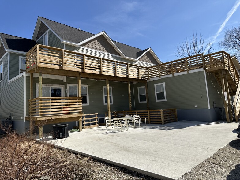 More Photos Of 912-914 Mary St, Ann Arbor Apartments For Sale