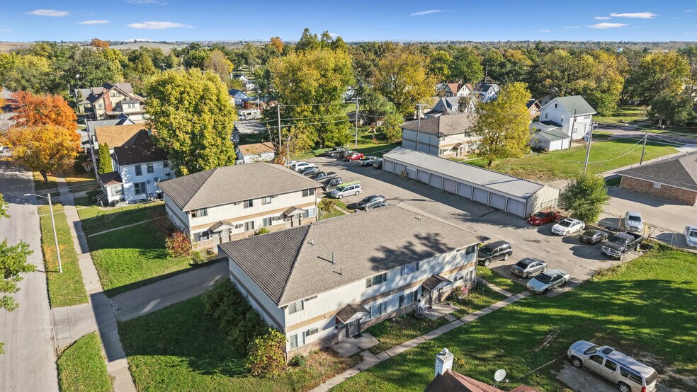 Primary Photo Of 519 N 3rd St, Marshalltown Apartments For Sale
