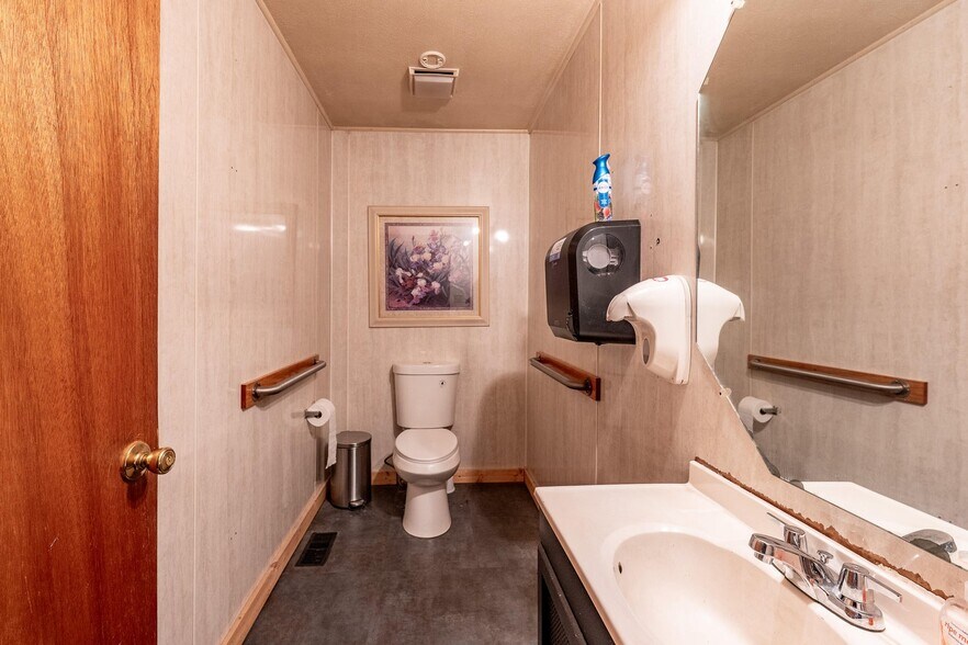 More Photos Of 503 W 7th St, Walsenburg Restaurant For Sale