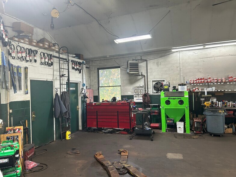 More Photos Of 1434 Ridge Rd, Webster Auto Repair For Sale