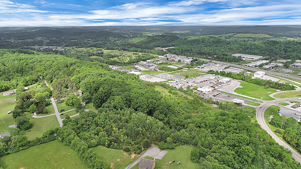 More Photos Of 600 N Watt Rd, Knoxville Land For Sale