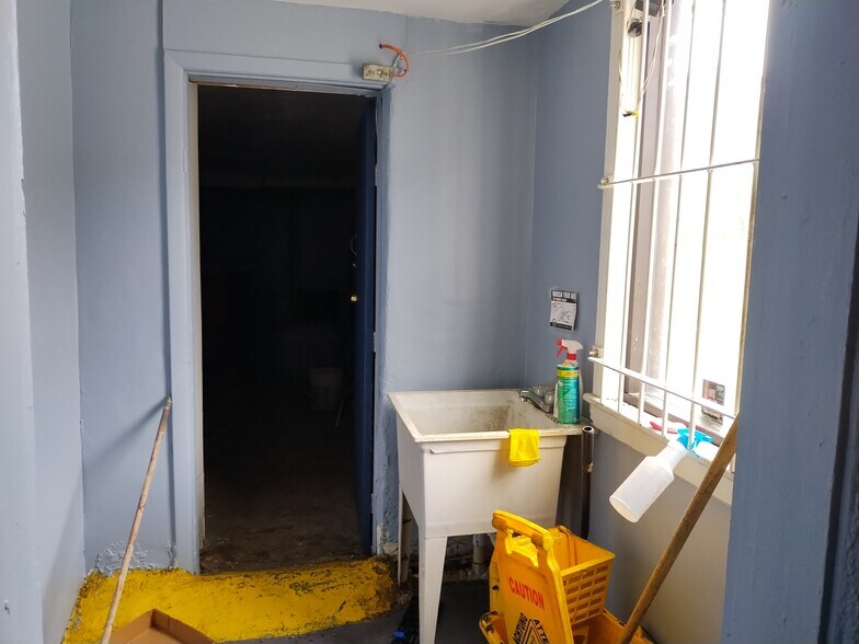 More Photos Of 1700 US Highway 17 N, Seville Convenience Store For Sale