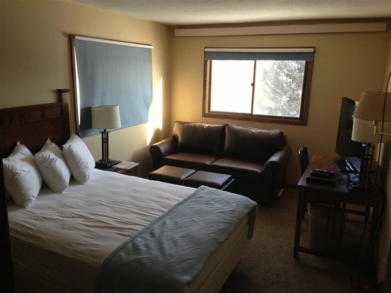 More Photos Of 2261 Highway 85, Watford City Apartments For Sale