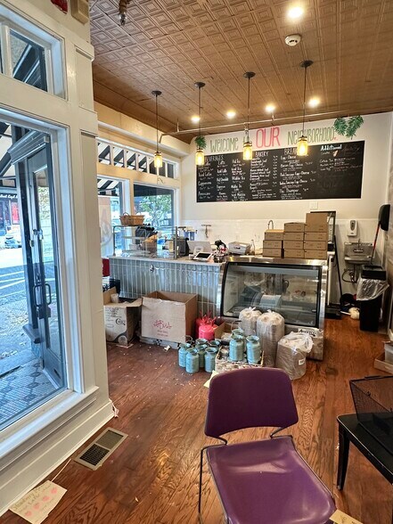 More Photos Of 4254 Main St, Philadelphia Storefront For Lease