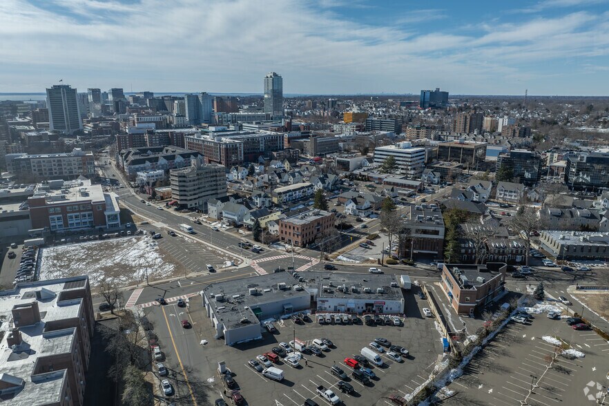 More Photos Of 82 Hoyt St, Stamford General Retail For Sale