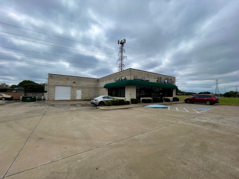 More Photos Of 2736 Towne Centre Dr, Mesquite Freestanding For Sale
