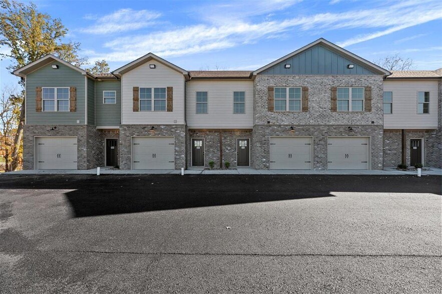 More Photos Of 721 Plano Rd, Bowling Green Apartments For Sale