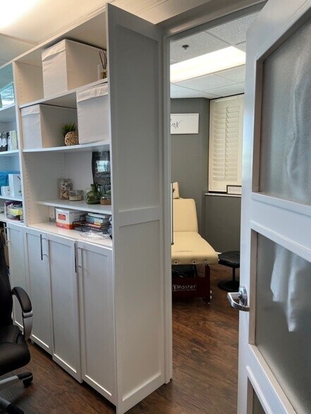 More Photos Of 11509 Palmbrush Trl, Bradenton Medical For Lease