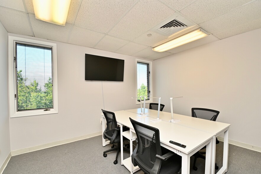 More Photos Of 10903 Indian Head Hwy, Fort Washington Office For Lease