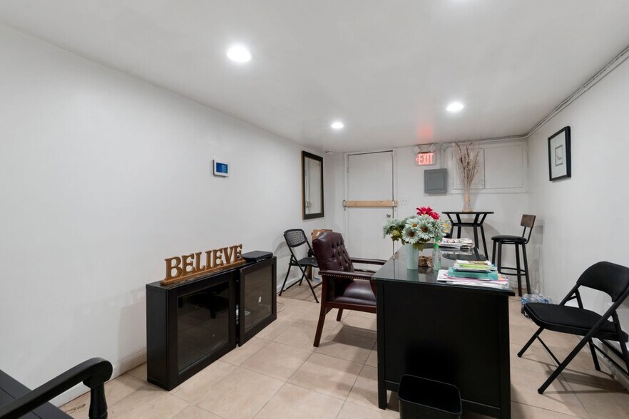 More Photos Of 2516-2520 N Charles St, Baltimore Apartments For Sale