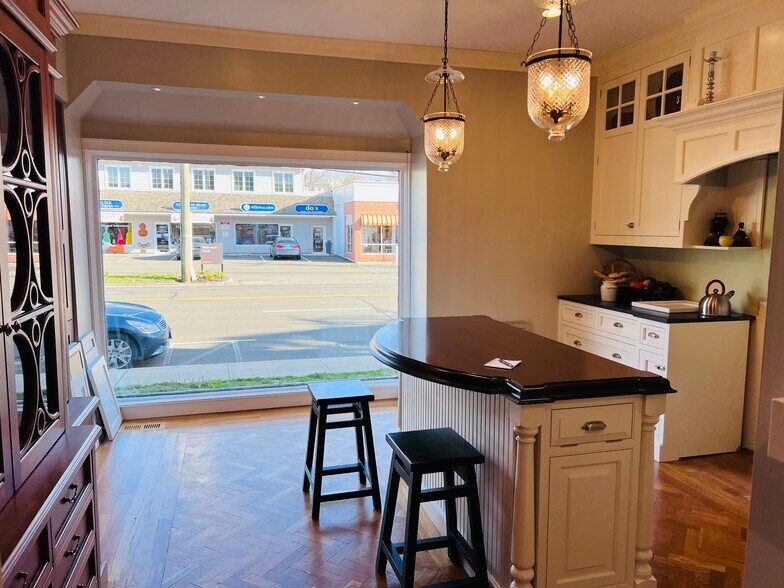 More Photos Of 406 E Putnam Ave, Cos Cob Office For Sale