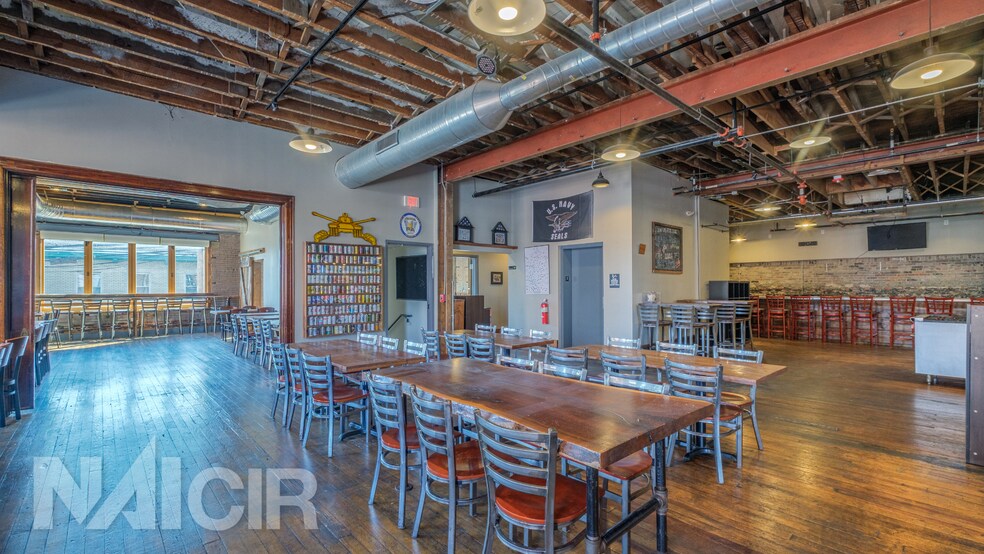 More Photos Of 1 S Union St, Middletown General Retail For Sale