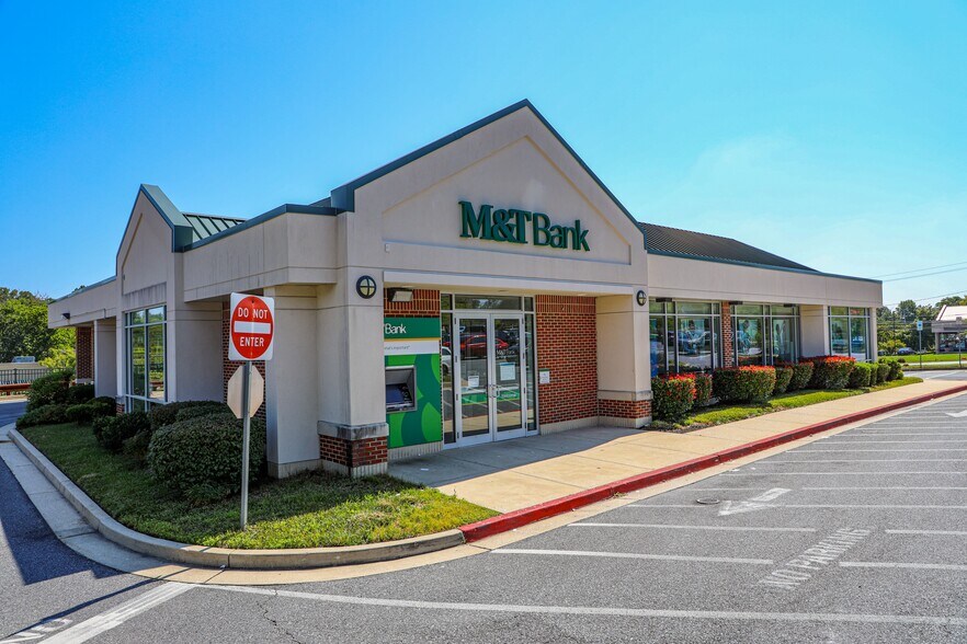 More Photos Of 7600-7702 Belair Rd, Nottingham Unknown For Lease