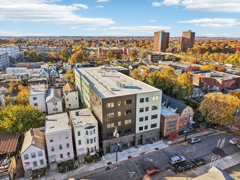 More Photos Of 34-40 Hudson St, Newark Apartments For Lease