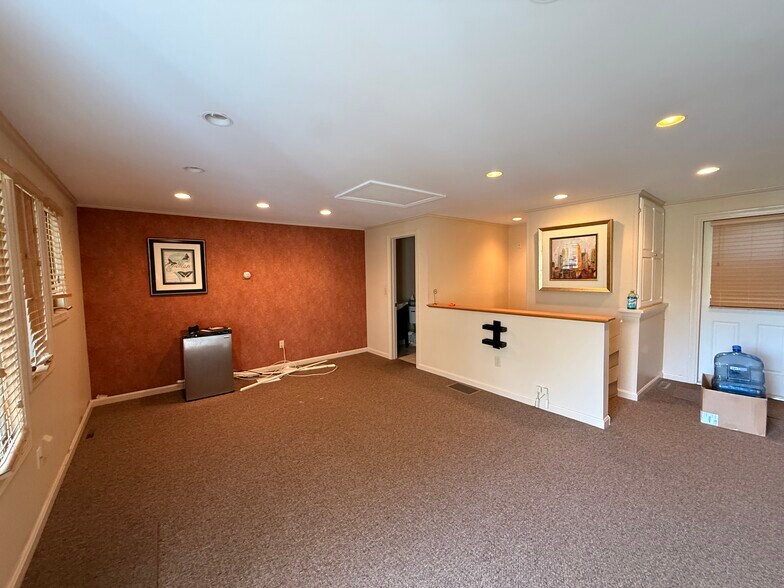 More Photos Of 35 Route 134, South Dennis Office For Sale