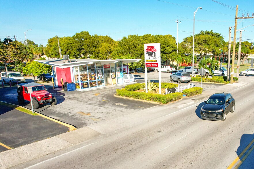 More Photos Of 605 W 29th St, Hialeah Freestanding For Sale