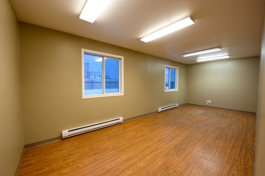 More Photos Of 3419 33 St, Whitecourt Industrial For Sale