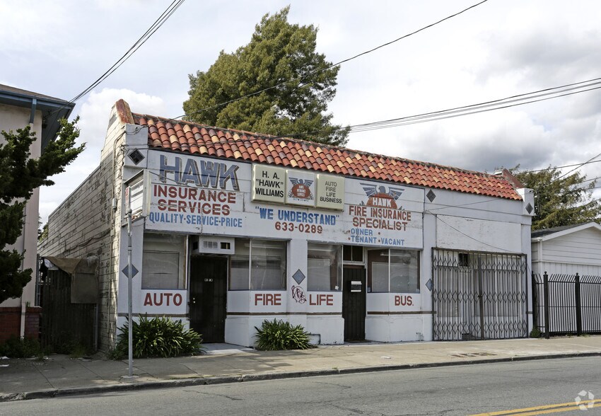 More Photos Of 2631-2635 Seminary Ave, Oakland Storefront Retail Office For Lease