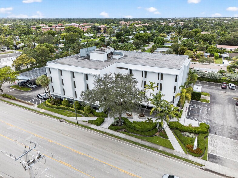 More Photos Of 2101 N Andrews Ave, Fort Lauderdale Office For Lease
