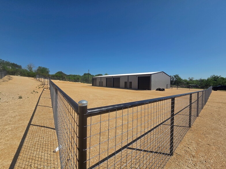 More Photos Of 3782 FM 725, New Braunfels Warehouse For Lease