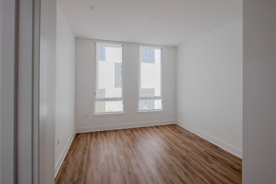 More Photos Of 121 S Frances St, Sunnyvale Apartments For Lease