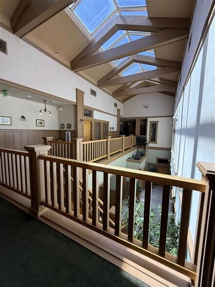 More Photos Of 853 Lincoln Way, Auburn Freestanding For Lease
