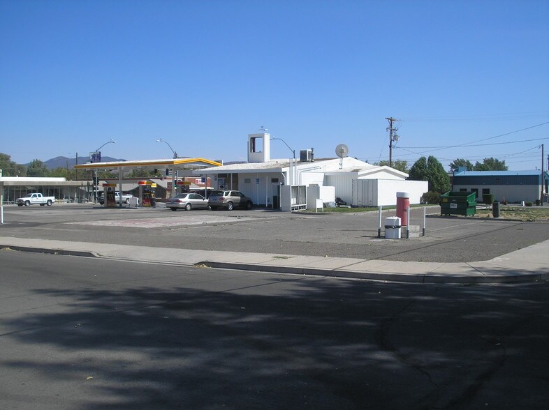 More Photos Of 1600 N Carson St, Carson City Service Station For Sale