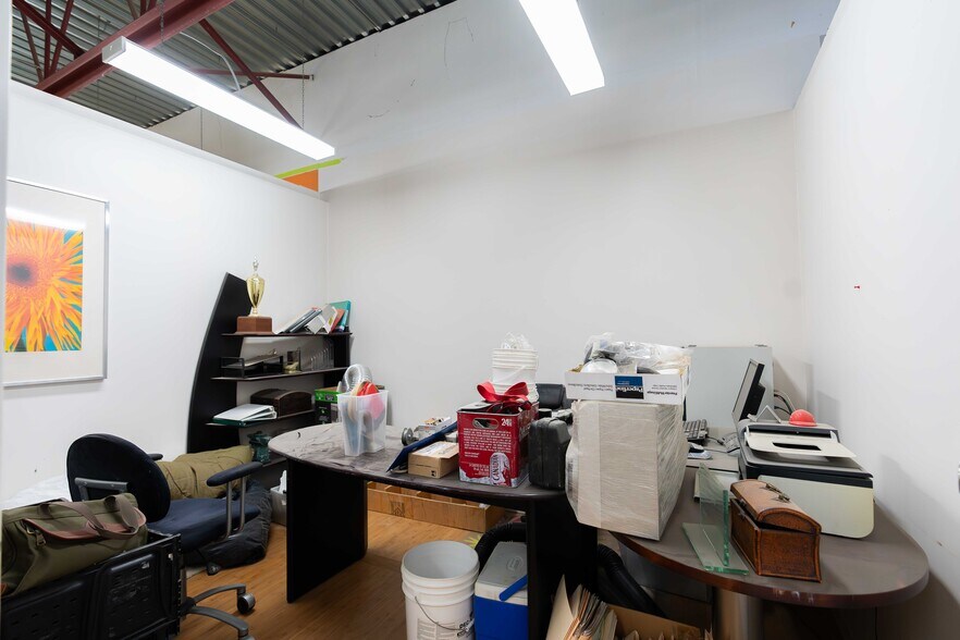 More Photos Of 13308 76th Ave, Surrey Warehouse For Sale