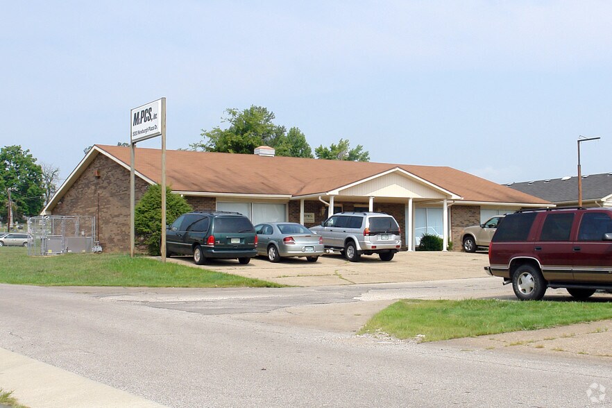 Primary Photo Of 5055 Newburgh Plaza Dr, Newburgh Office For Sale