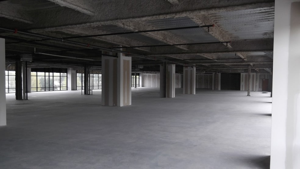 More Photos Of 302 Satellite Blvd NE, Suwanee Coworking Space