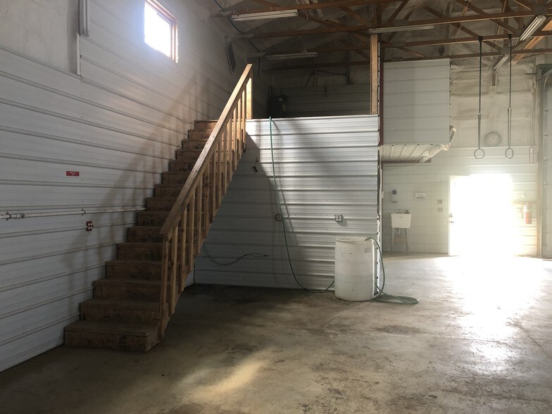 More Photos Of 11135 282nd St NW, Berthold Warehouse For Sale