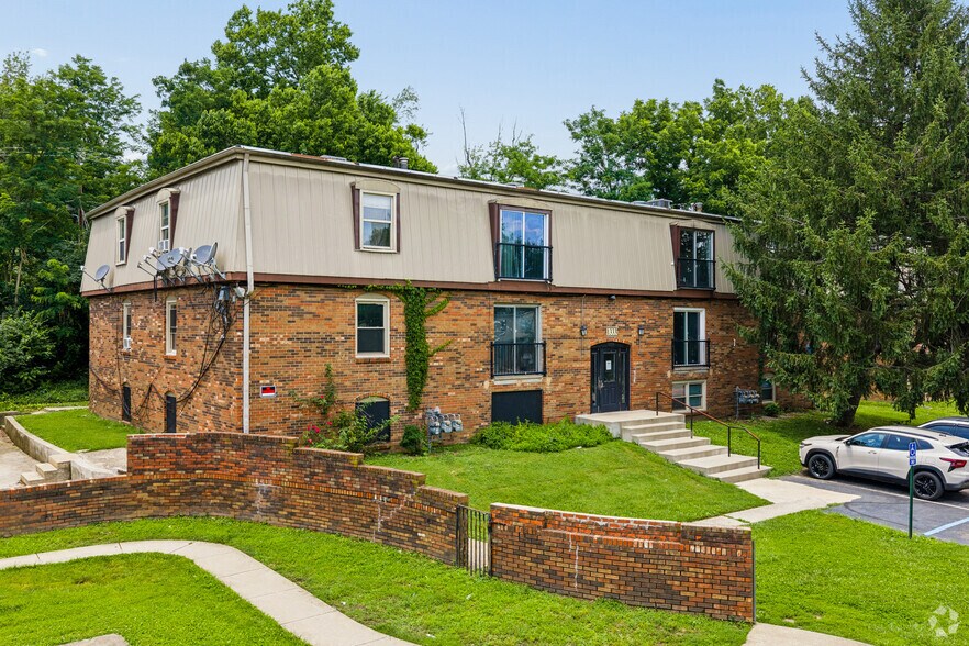 More Photos Of 1328-1345 Devonport Dr, Lexington Apartments For Sale