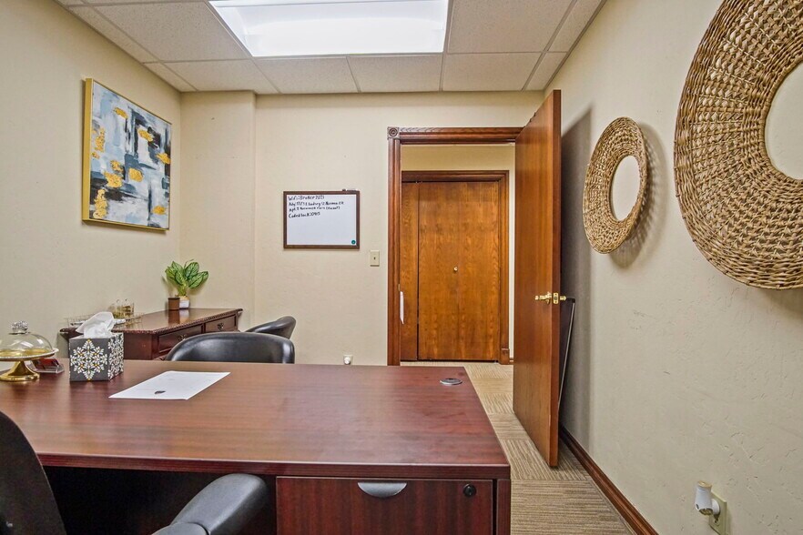 More Photos Of 1006 24th Ave NW, Norman Office For Sale