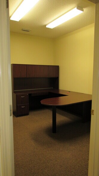More Photos Of 22193 Highway 59 S, Robertsdale Office For Lease