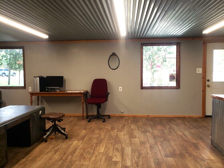 More Photos Of 306 Easton St. St, Allen Office Residential For Sale