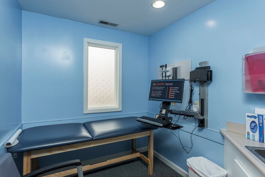 More Photos Of 1947 Medical Ave, Harrisonburg Medical For Lease