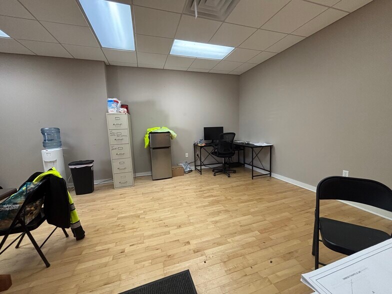 More Photos Of 44 Main St, Great Barrington Office For Sale