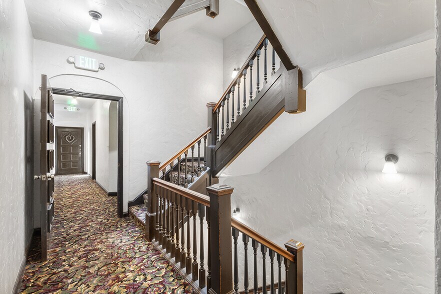 More Photos Of 1001 Warfield Ave, Oakland Apartments For Sale