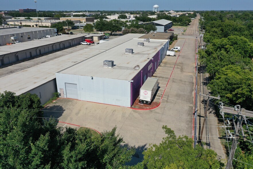 More Photos Of 401 N Bowser Rd, Richardson Warehouse For Sale
