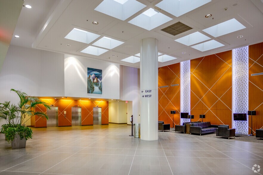 More Photos Of 221 W Esplanade, North Vancouver Office For Lease