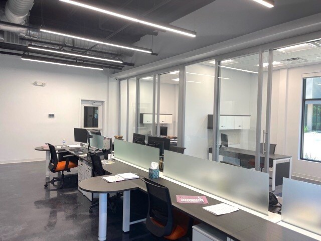 More Photos Of 24527 Gosling Rd, Spring Flex For Lease