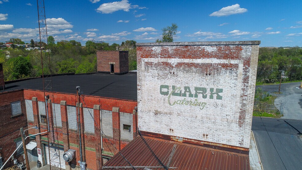 More Photos Of 365 W Whitehall St, Allentown Warehouse For Lease