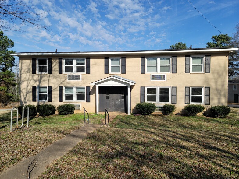 More Photos Of 201 Chandler Dr, Gaffney Apartments For Sale