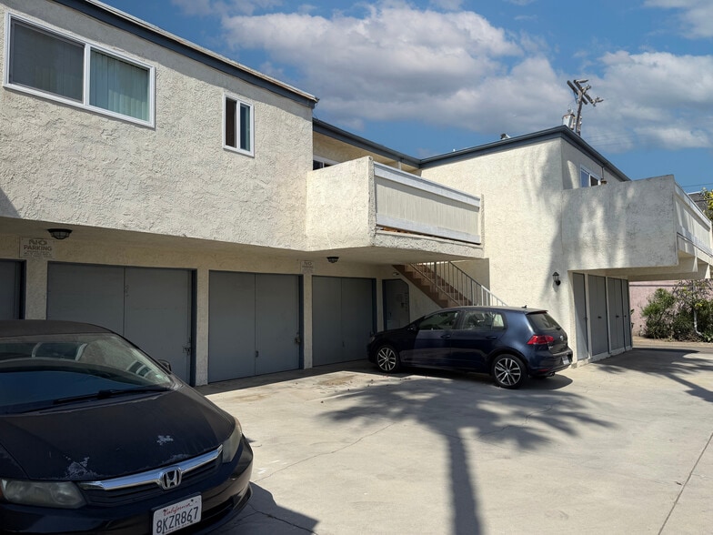 More Photos Of 123 14th St, Huntington Beach Apartments For Sale
